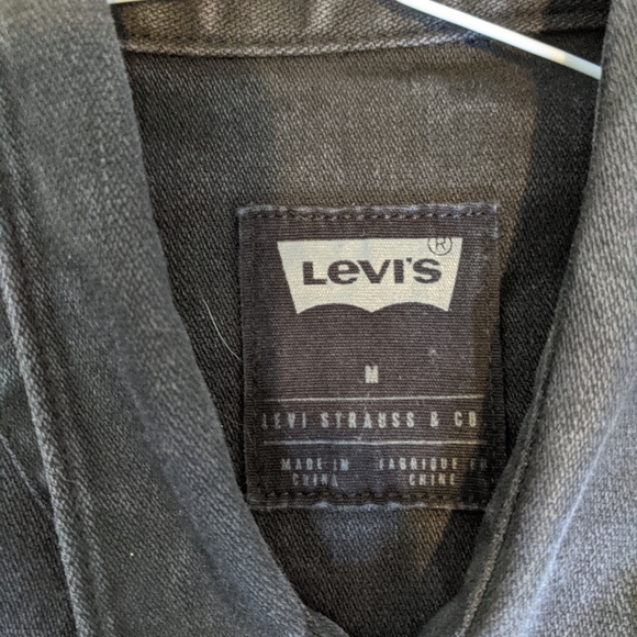 Levi's denim jacket - Picture 2 of 3